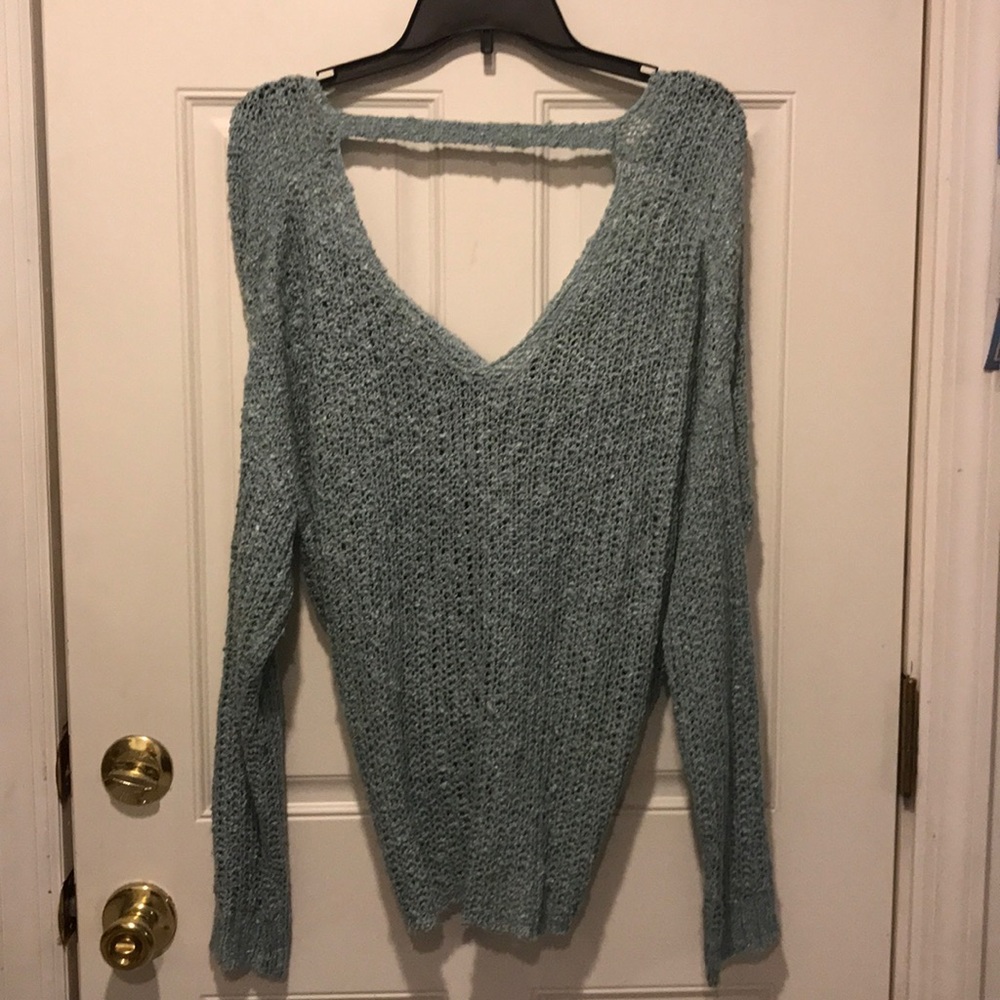 Debut sweater